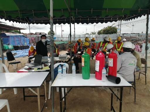 LINE_ALBUM_หลักสูตรผู้เฝ้าระวังไฟ( Fire watch man)_250828_1.jpg - หลักสูตรปั้นจั่นชนิดเคลื่อนที่ (Mobile Crane 4 ผู้)